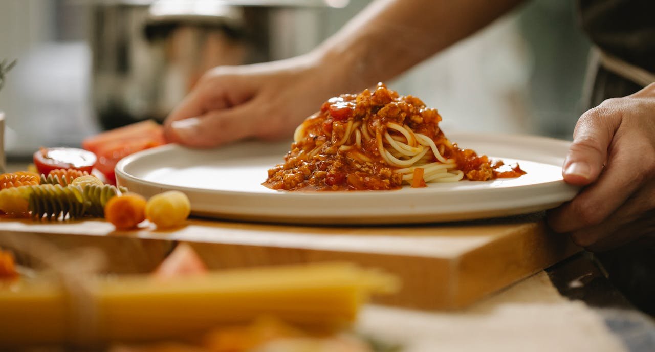 How to Cook Pasta Sauce from a Jar